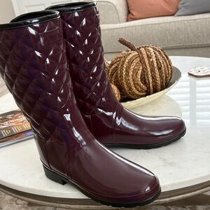 Hunter Glossy Burgundy Quilted Boots